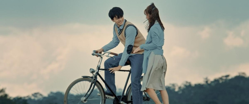 "Thật tuyệt vời khi ở bên em" là câu chuyện đậm chất ngôn tình. (Ảnh: ĐLP)