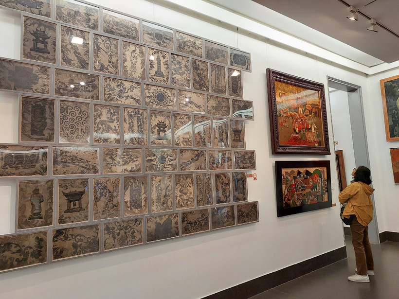 Festival Mỹ thuật trẻ được tổ chức nhằm khuyến khích các nghệ sỹ độ tuổi 18-35 tích cực tham gia sáng tác. (Ảnh: Minh Thu/Vietnam+)