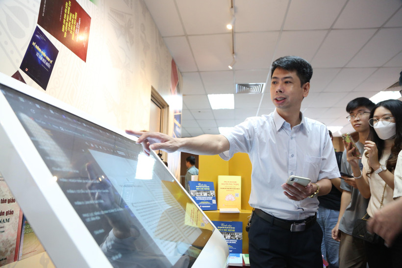 Luật Xuất bản năm 2012 còn nhiều mặt hạn chế trong việc quản lý xuất bản điện tử. (Ảnh: PV/Vietnam+)