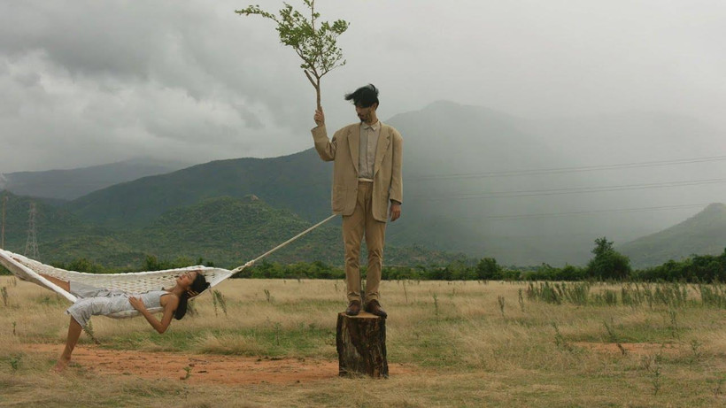 Đen Vâu trong vai một cái cây. (Ảnh: NVCC)