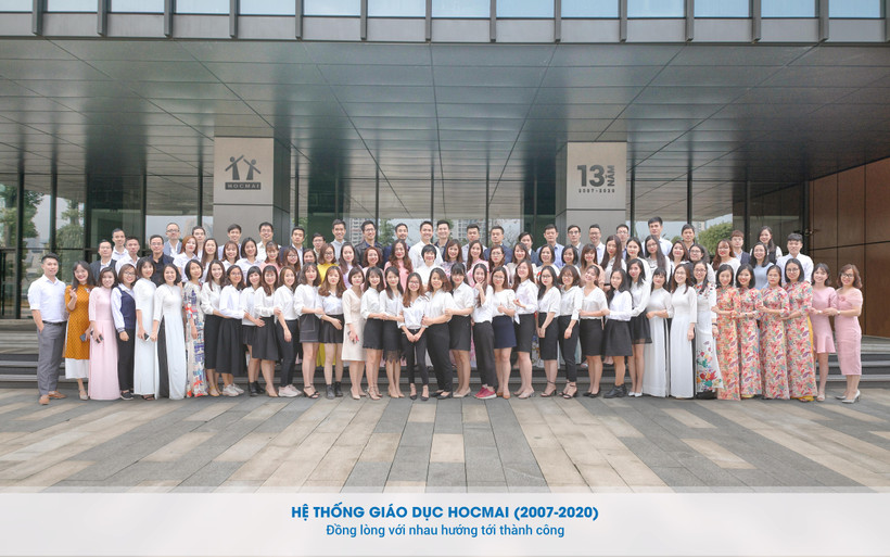 Tập thể cán bộ nhân viên Hệ thống Giáo dục HOCMAI. (Ảnh: Hocmai)