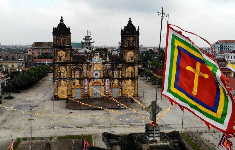 Nhà thờ Bùi Chu được xây dựng từ năm 1884.