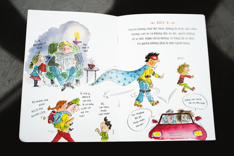Cuốn sách có ngôn ngữ súc tích và tranh minh họa hài hước giúp người đọc tiếp cận các vấn đề về quyền con người một cách tự nhiên. (Ảnh: Kim Đồng)