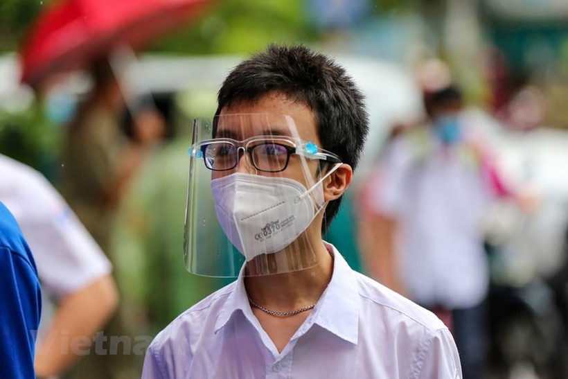 Thí sinh Hà Nội tham dự kỳ thi tuyển sinh vào lớp 10 năm học 2021-2022. (Ảnh: Minh Sơn/Vietnam+)