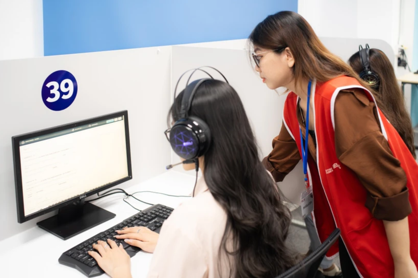 Thí sinh dự thi chứng chỉ tiếng Anh của Hội đồng Anh. (Ảnh: PV/Vietnam+)