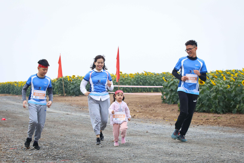 Giải chạy Run to the Sun 2023 là hoạt động nhân văn và ý nghĩa, kết nối cộng đồng người lao động Tập đoàn TH. (Ảnh: Tá Hiển/Vietnam+)