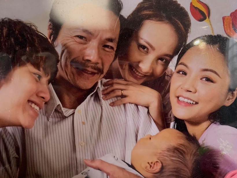 Những gương mặt trong "Về nhà đi con" đã "gây bão" màn ảnh nhỏ thời gian qua. (Ảnh: Đoàn làm phim)