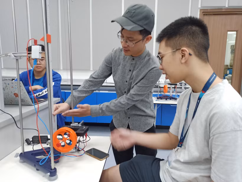 Giờ học của sinh viên Trường Đại học VinUni. (Ảnh: Phạm Mai/Vietnam+)