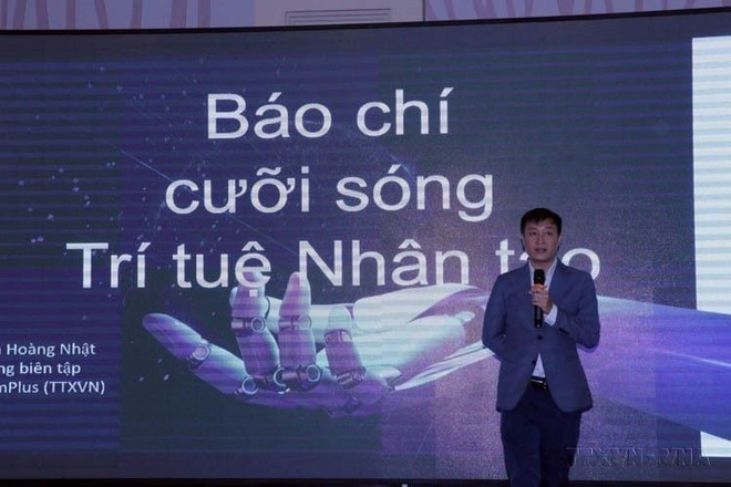 អ្នកកាសែត Nguyen Hoang Nhat បានពិភាក្សា និងចែករំលែកអំពីការអនុវត្តបញ្ញាសិប្បនិមិត្ត (AI) ក្នុងការផលិតព័ត៌មាននៅវគ្គបណ្តុះបណ្តាល nha-bao-hoang-nhat.jpg