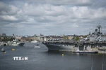 Tàu đổ bộ USS Kearsarge của hải quân Mỹ cập cảng ở Stockholm (Thụy Sĩ) để tham gia cuộc tập trận "Baltops 22" trên biển Baltic. (Ảnh: The Defense Post/TTXVN)