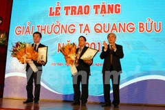 Vinh danh nhà khoa học trong lĩnh vực khoa học tự nhiên, kỹ thuật 