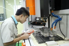 Doanh nghiệp Việt phải "tự cứu mình" bằng đổi mới công nghệ 