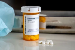Việt Nam tổng hợp thành công thuốc Favipiravir trong điều trị COVID-19