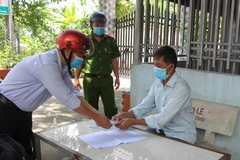 Long An, Phú Thọ kịp thời hỗ trợ người bị ảnh hưởng do dịch COVID-19