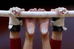 Vận động viên Hy Lạp tố bị ngược đãi, phải ăn đồ thừa trong thùng rác