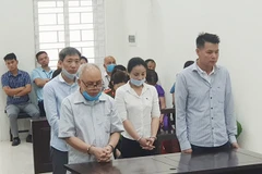 Truy tố nhóm lừa đảo thuê xe tự lái, làm giả giấy tờ để bán lấy tiền