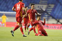 Trận đấu Việt Nam - Malaysia: HLV Park Hang-seo và bài toán Quang Hải