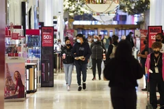 Mỹ: Tăng trưởng chi tiêu tiêu dùng "hạ nhiệt” do biến thể Delta