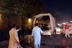 Tấn công lựu đạn ở miền Nam Pakistan, ít nhất 20 người thương vong