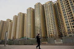 Fitch: Các công ty bất động sản Trung Quốc thiếu tiền mặt nghiêm trọng