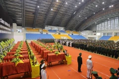 Tưởng niệm các liệt sỹ hy sinh khi giúp dân khắc phục hậu quả mưa lũ