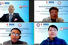 Hợp tác kinh doanh, hỗ trợ tiêu thụ hàng Việt tại Anh và Hàn Quốc