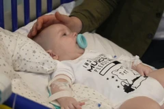 [Video] Điều trị teo cơ tủy sống bằng loại thuốc đắt nhất thế giới