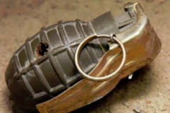 Một quả lựu đạn đã được ném vào sân trong tòa Lãnh sự quán Nga tại Athens. (Nguồn: thesundaily.my)