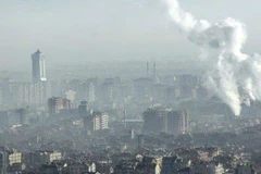 [Video] Không khí ở các đô thị độc hại không khác gì khói thuốc lá