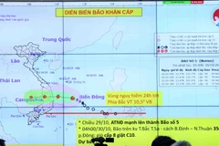Sơ đồ đường đi của cơn bão số 5. (Ảnh: Vũ Sinh/TTXVN)