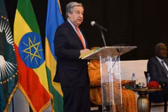 Tổng thư ký Liên hợp quốc Antonio Guterres phát biểu tại Hội nghị thượng đỉnh AU lần thứ 32. (Nguồn: AP)