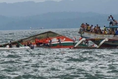 Hiện trường vụ chìm phà ở miền Trung Philippines ngày 3/8/2019. (Ảnh: AP/TTXVN)
