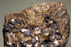 Tình trạng thiếu nguồn cung đồng trên toàn cầu sẽ dịu bớt vào 2020