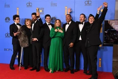 Đoàn làm phim "Spider-Man: Into the Spider-Verse" tại lễ trao giải Quả cầu Vàng ở Beverly Hills, California, Mỹ ngày 6/1/2019. (Ảnh: AFP/TTXVN)