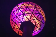 [Video] Màn đếm ngược chào Năm mới tại Mỹ đã sẵn sàng