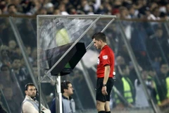 Asian Cup 2019 sẽ sử dụng công nghệ VAR. (Nguồn: dailyfootballshow.com)