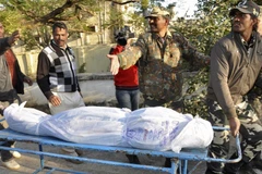 Nạn nhân một vụ đánh bom ở bang Chhattisgarh hồi tháng 4. (Nguồn: Reuters)