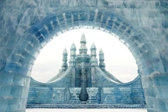 Tác phẩm điêu khắc băng kỳ vĩ. (Nguồn: Reuters)