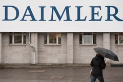 Biểu tượng Daimler tại Berlin, Đức. (Ảnh: AFP/TTXVN)