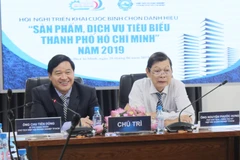 Lãnh đạo Hiệp hội Doanh nghiệp Thành phố Hồ Chí Minh chủ trì hội nghị triển khai cuộc bình chọn danh hiệu “Sản phẩm, Dịch vụ tiêu biểu Thành phố Hồ Chí Minh” năm 2019 ngày 26/6/2019. (Ảnh: Xuân Anh/TTXVN)