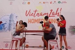 Thử thách ăn phở trong sự kiện Vietnam Lah!. (Nguồn: VNCJCU)