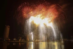 Màn trình diễn pháo hoa của đội Bỉ. (Ảnh: Trần Lê Lâm/TTXVN)