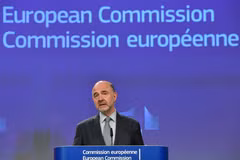 Ủy viên Liên minh châu Âu (EU) phụ trách các vấn đề kinh tế và thuế Pierre Moscovici tại cuộc họp báo ở Brussels, Bỉ ngày 3/4/2019. (Ảnh: AFP/TTXVN) 