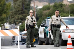 Cảnh sát gác tại hiện trường vụ xả súng tại Gilroy, California, Mỹ, ngày 29/7/2019. (Ảnh: THX/ TTXVN)