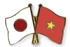 (Nguồn: crossed-flag-pins.com)