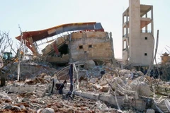 Quang cảnh đổ nát tại bệnh viện của MSF tại tỉnh Idlib sau cuộc không kích. (Nguồn: AFP/TTXVN)
