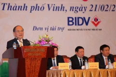 Chủ tịch Quốc hội Nguyễn Sinh Hùng phát biểu tại Hội nghị. (Ảnh: Thanh Tùng/TTXVN)