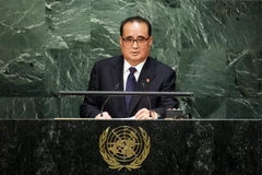 Ngoại trưởng Triều Tiên Ri Su-yong phát biểu tại một khóa họp Đại hội đồng Liên hợp quốc ở New York (Mỹ). (Nguồn: Reuters/TTXVN)