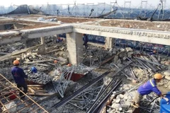 Công trường phá dỡ công trình 8B Lê Trực. (Nguồn ảnh: TTXVN)