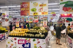 Nhiều hệ thống siêu thị 'chạy đua' khuyến mãi nhân dịp lễ Quốc Khánh 2/9. (Ảnh: Như Quỳnh/Vietnam+)